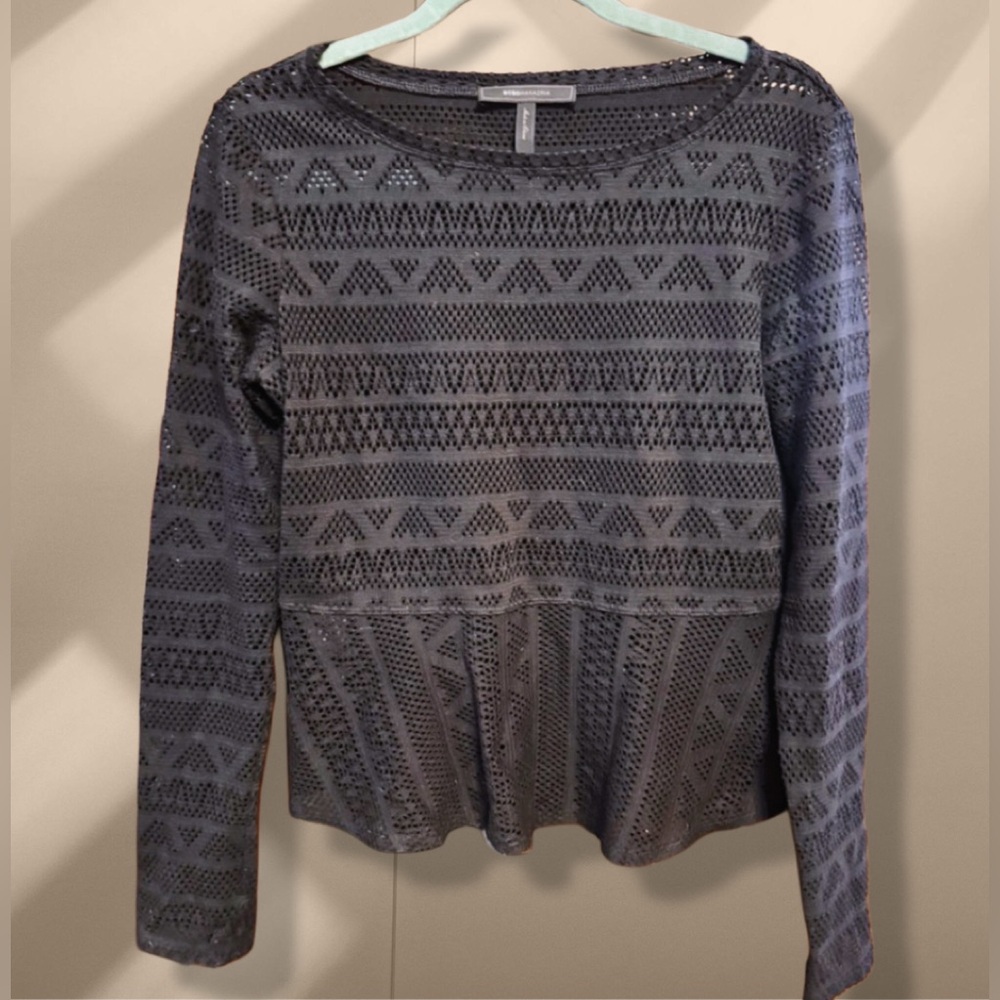 BCBGMaxAzria Black Geometric Crochet Top with Peplum Style Bottom size Medium